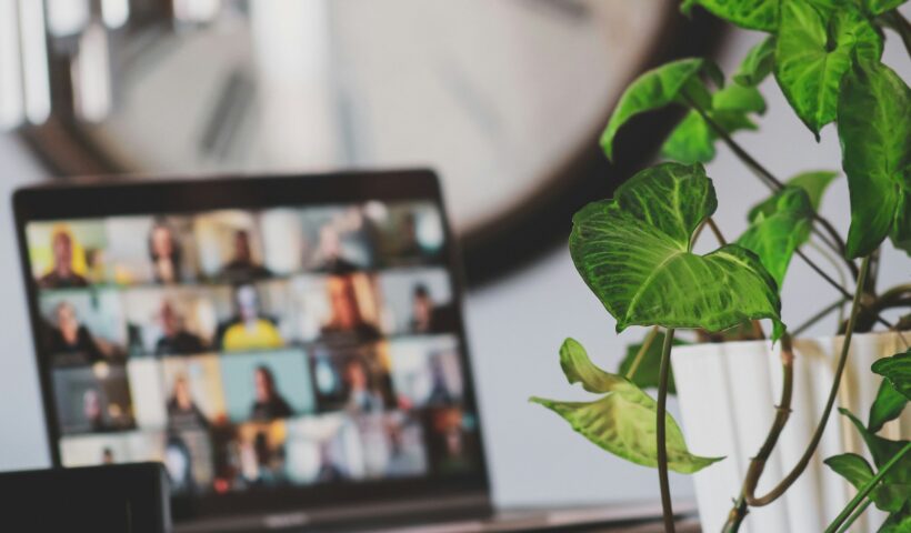 Wanneer online contact echt iets betekent