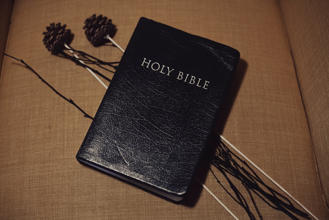 Waarom iedereen het over cringe heeft: de betekenis en het gebruik